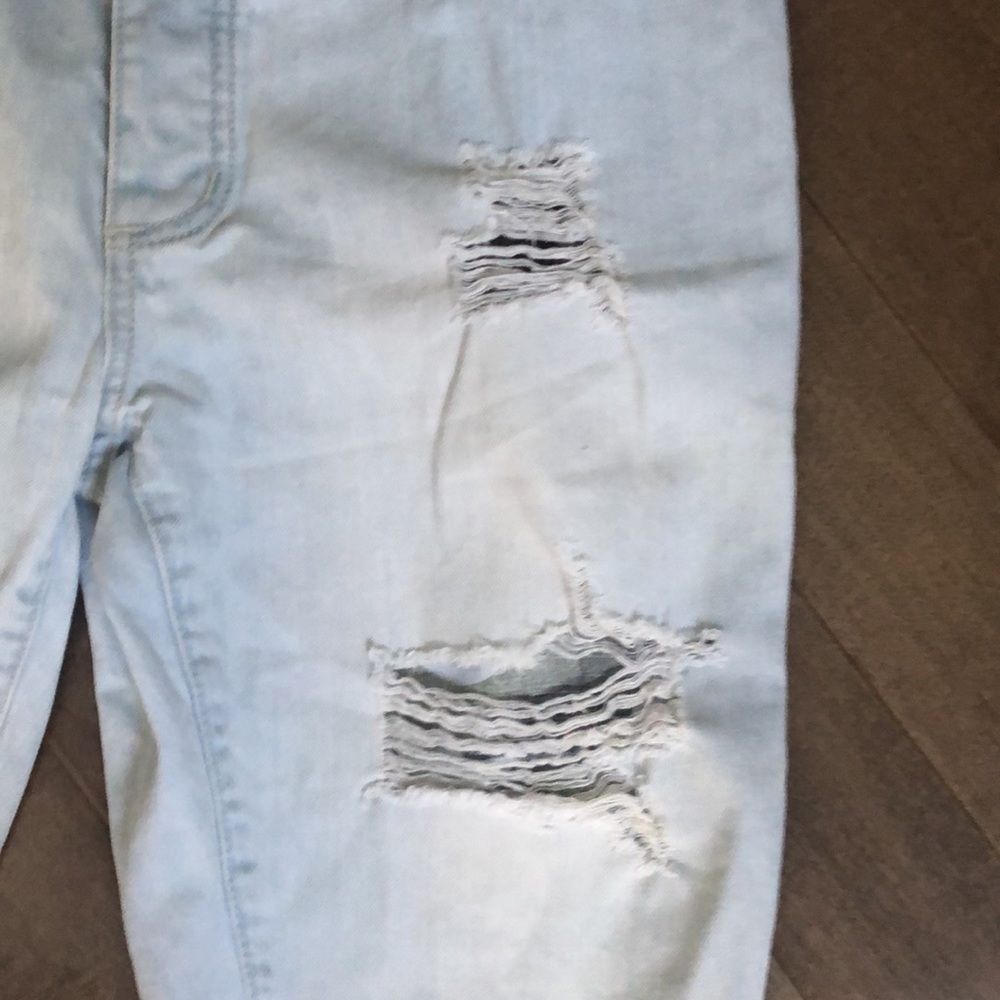 American Rag Jean Short - Picture 4 of 6